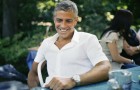 Джордж Клуни в часах OMEGA