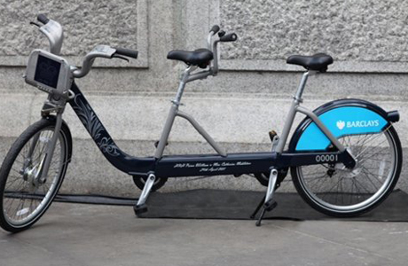 Лондонский мэр велосипед-тандем