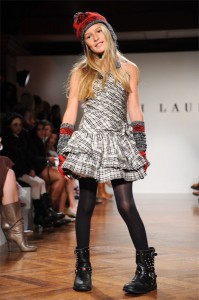 Ralph Lauren, конечно, не оставил юных модниц без аксессуаров