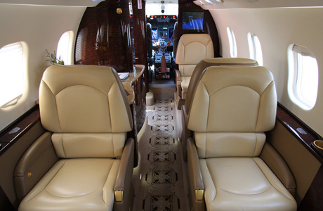 Салон Learjet 60 XR