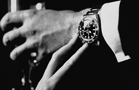 Часы легендарной марки Rolex красовались на запястье у секретного суперагента 007 в девяти фильмах бондинаны
