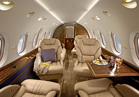 Интерьер салона Hawker 800XP 