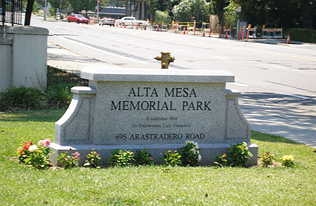 Кладбище Alta Mesa Memorial Park