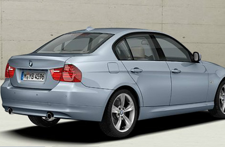 Машина BMW F30 принадлежит к третьей серии нового поколения