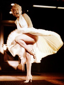 Мерилин Монро в знаменитом белом платье