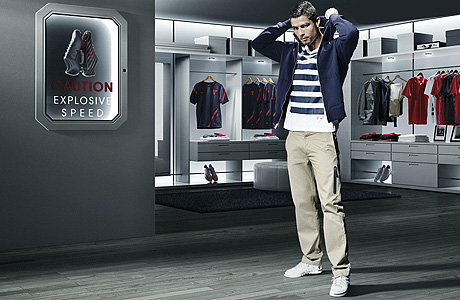 Новости : Криштиану Роналду выпустил линию одежды совместно с компанией Nike.