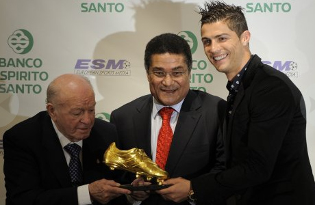 Криштиану Роналду стал восьмым футболистом в истории, который полностью обулся в «золото»