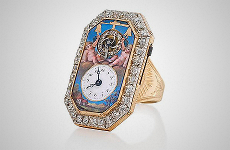 Круглые часы-кольцо с бриллиантами