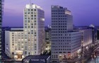 Отели : Ritz-Carlton Berlin самый знаменитый отель Германии