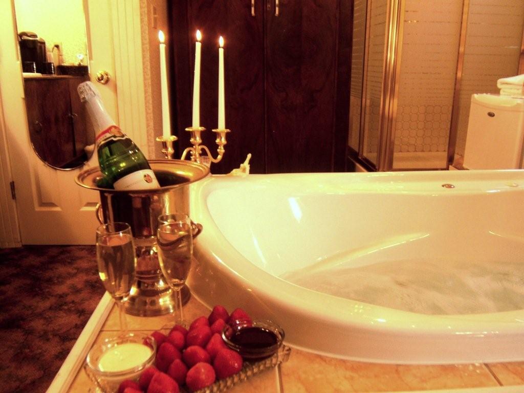 Ванны с шампанским очень популярны у красавиц всего мира