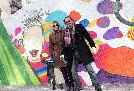 Светские новости : Яна Клочкова и Фагот разрисовали стену 