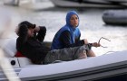 Paparazzi: Курникова и Иглесиас в момент отплытия