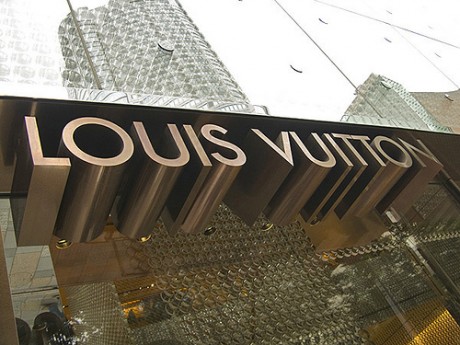 Louis Vuitton и Warner Bros в суде