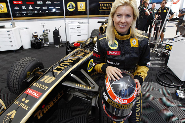 Спорт, Формула 1 : Испанская гонщица Мария де Виллота близка к подписанию контракта с командой Lotus Renault 