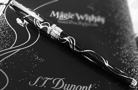 Новогодние подарки: Ручка S.T. Dupont  Magic Wishes - великолепный подарок