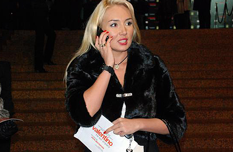 Наталия Розинская с телефоном