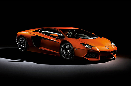 http://luxlux.net/wp-content/uploads/2012/01/32776/Lamborghini-Aventador-LP-700-4.jpg