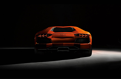 Суперкар Lamborghini Aventador LP 700-4