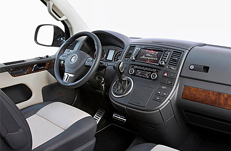Интерьер Volkswagen T5 Multivan