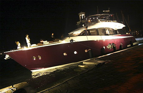 Круизер Monte Carlo Yachts