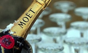 Алкоголь и сигары: шампанское LVMH