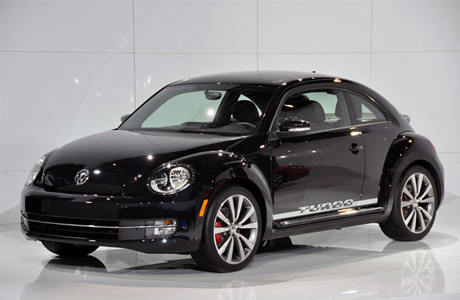 Авто Volkswagen Beetle 2012