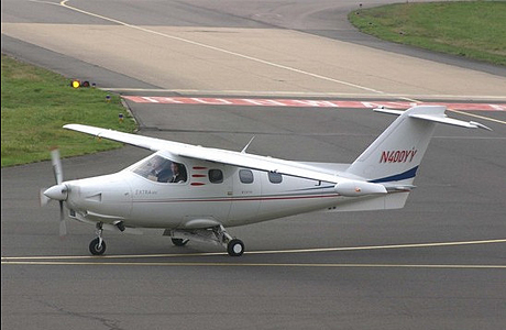 Самолет Extra 400