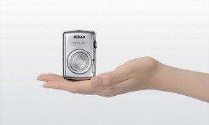 Coolpix S01 - самая маленькая из камер бренда Nikon