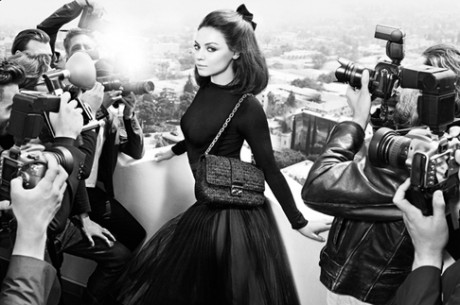 Актриса Мила Кунис рекламирует Dior
