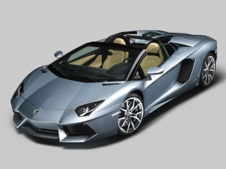 Кабриолет Lamborghini Aventador LP 700-4 Roadster