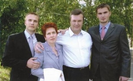 Семья президента Украины Виктора Януковича