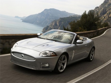 Jaguar XK станет купе