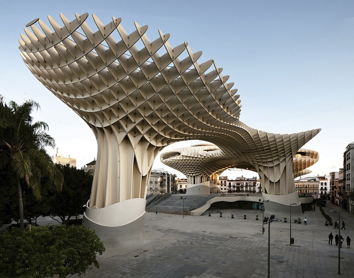 Сооружение Metropol Parasol в Севилье