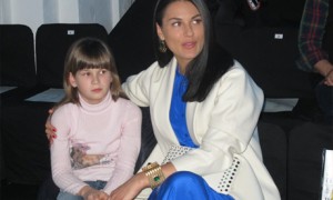 Маша Ефросинина с дочкой