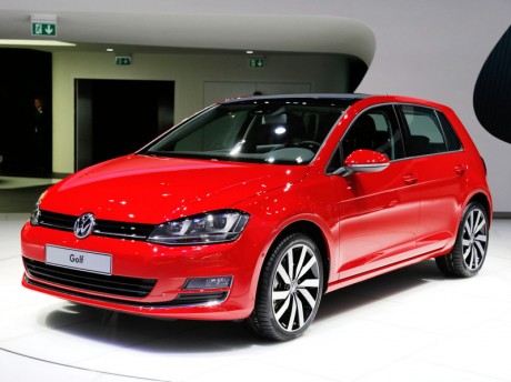 Volkswagen Golf - лучшее авто 2013