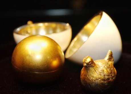 Найденное яйцо выполнено в стиле Faberge