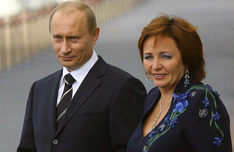 Владимир Путин расстался с супругой