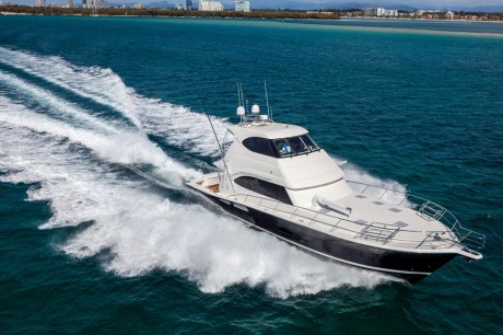 Riviera 63 Flybridge 