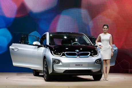 Презентация авто BMW i3 в Пекине