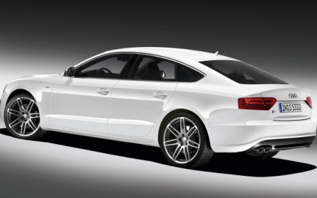 Audi S5 Sportback в белом исполнении