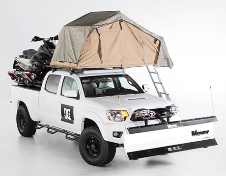 внедорожник The DC Shoes Toyota Tacoma 