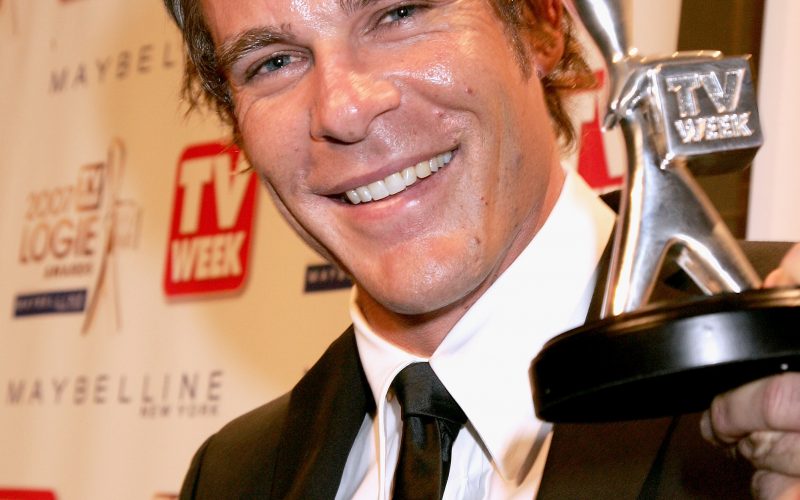 Aaron Jeffery