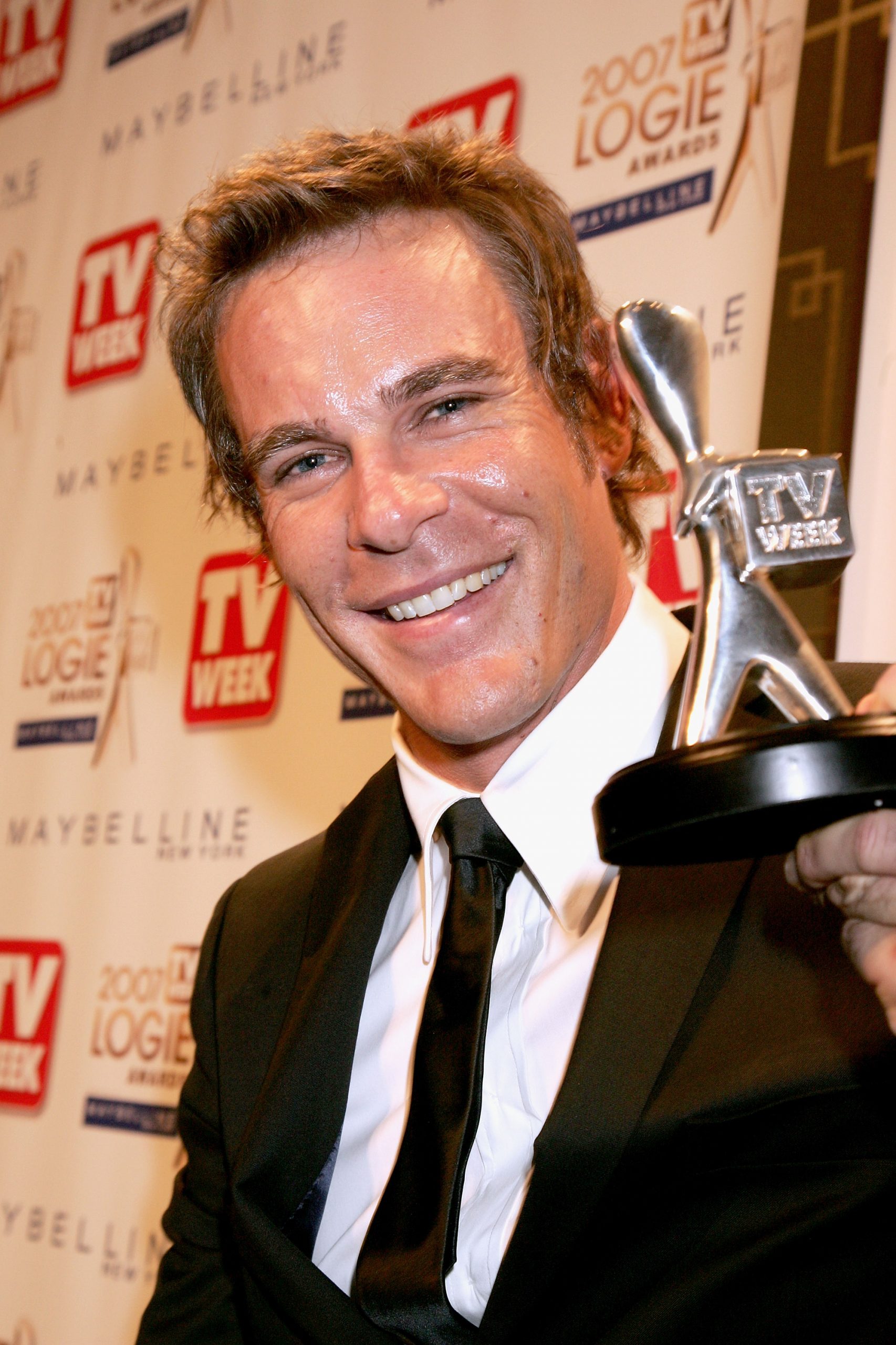 Aaron Jeffery