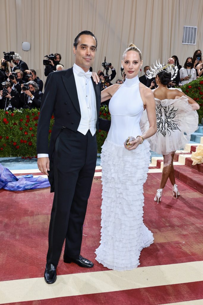 Andrés Santo Domingo Net Worth - Wiki, Age, Weight and Height