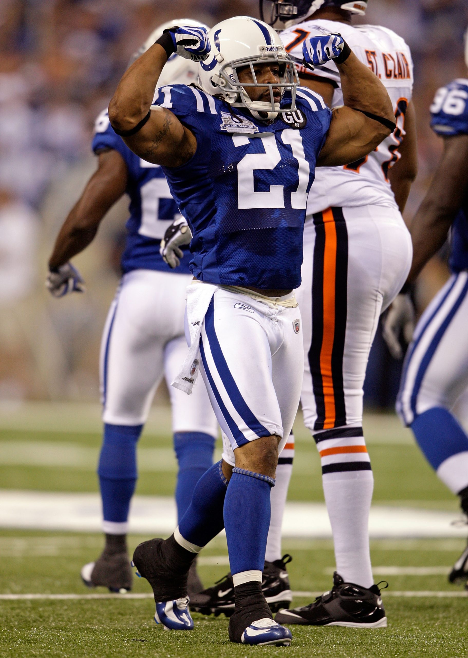 Bob Sanders