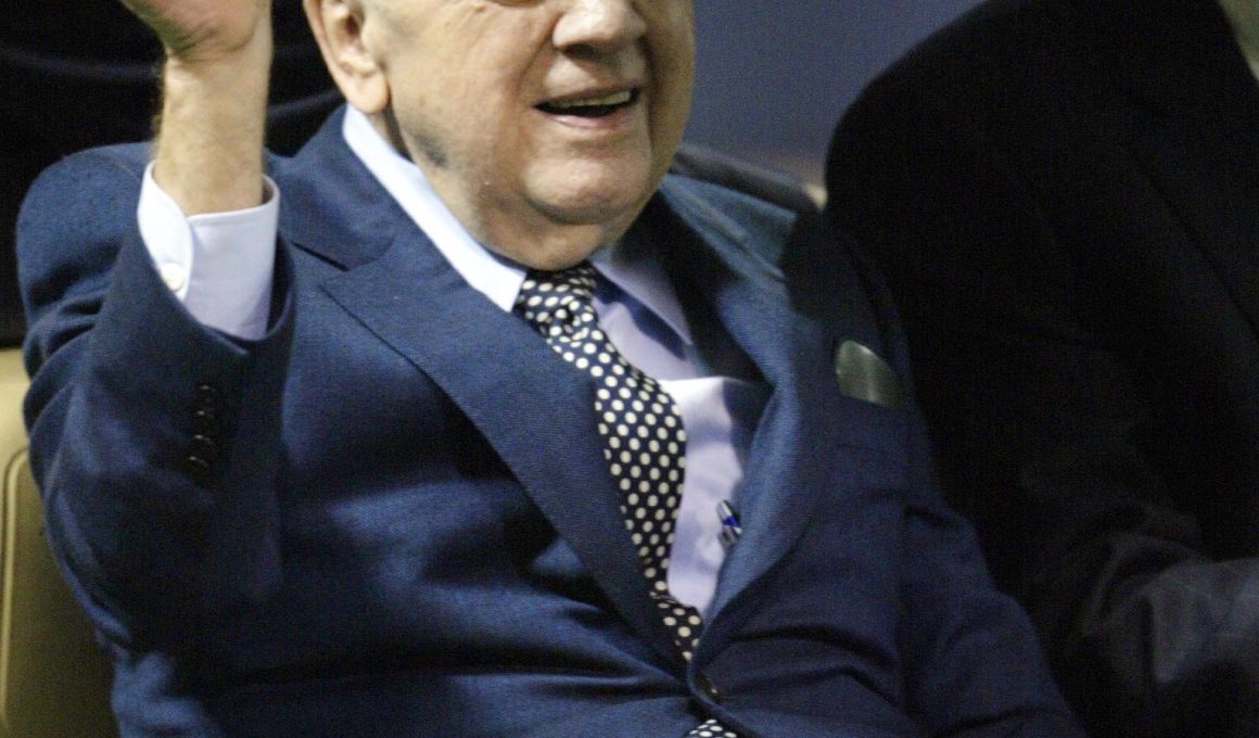 Carl Pohlad Net Worth in 2023 - Wiki, Age, Weight and Height