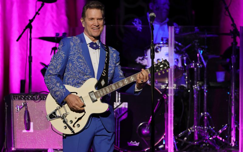 Chris Isaak