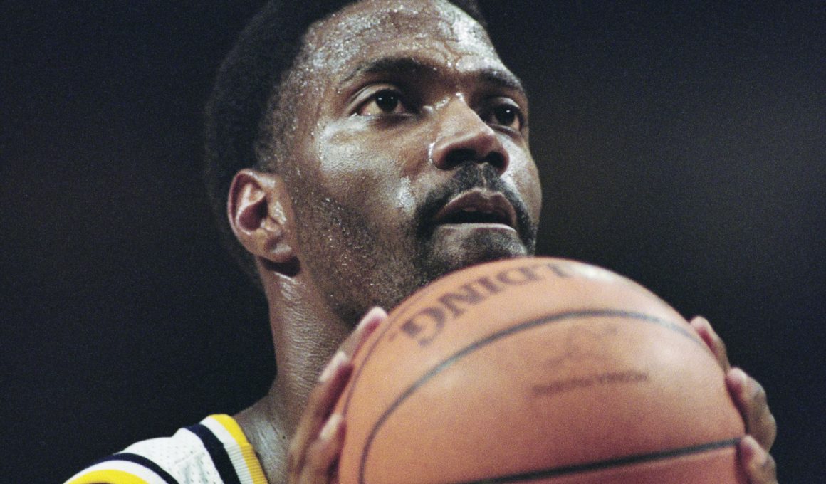 Dale Davis Net Worth in 2023 - Wiki, Age, Weight and Height