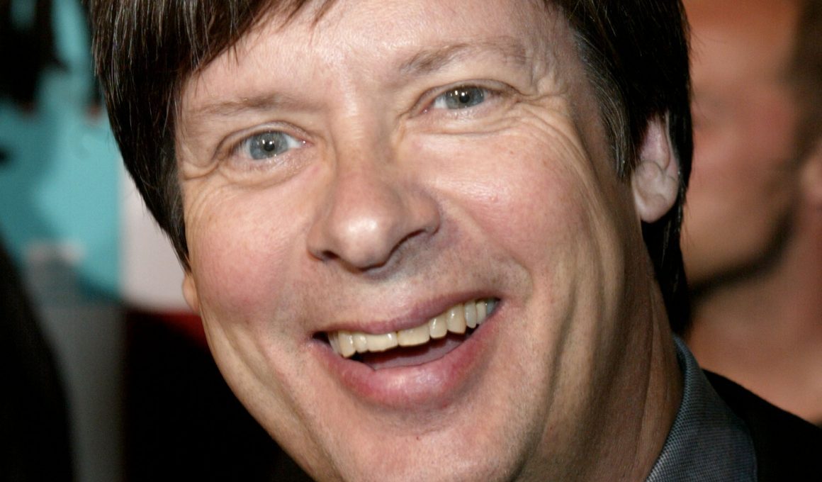 Dave Barry Net Worth in 2023 - Wiki, Age, Weight and Height