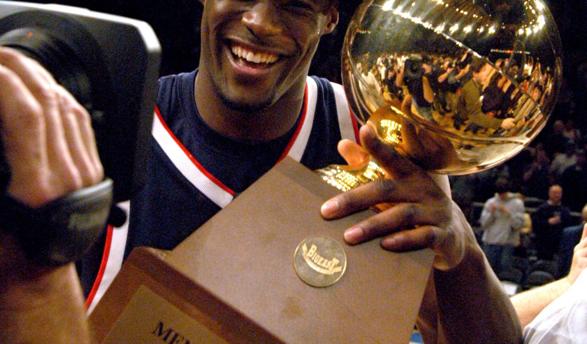 Emeka Okafor Net Worth in 2023 - Wiki, Age, Weight and Height